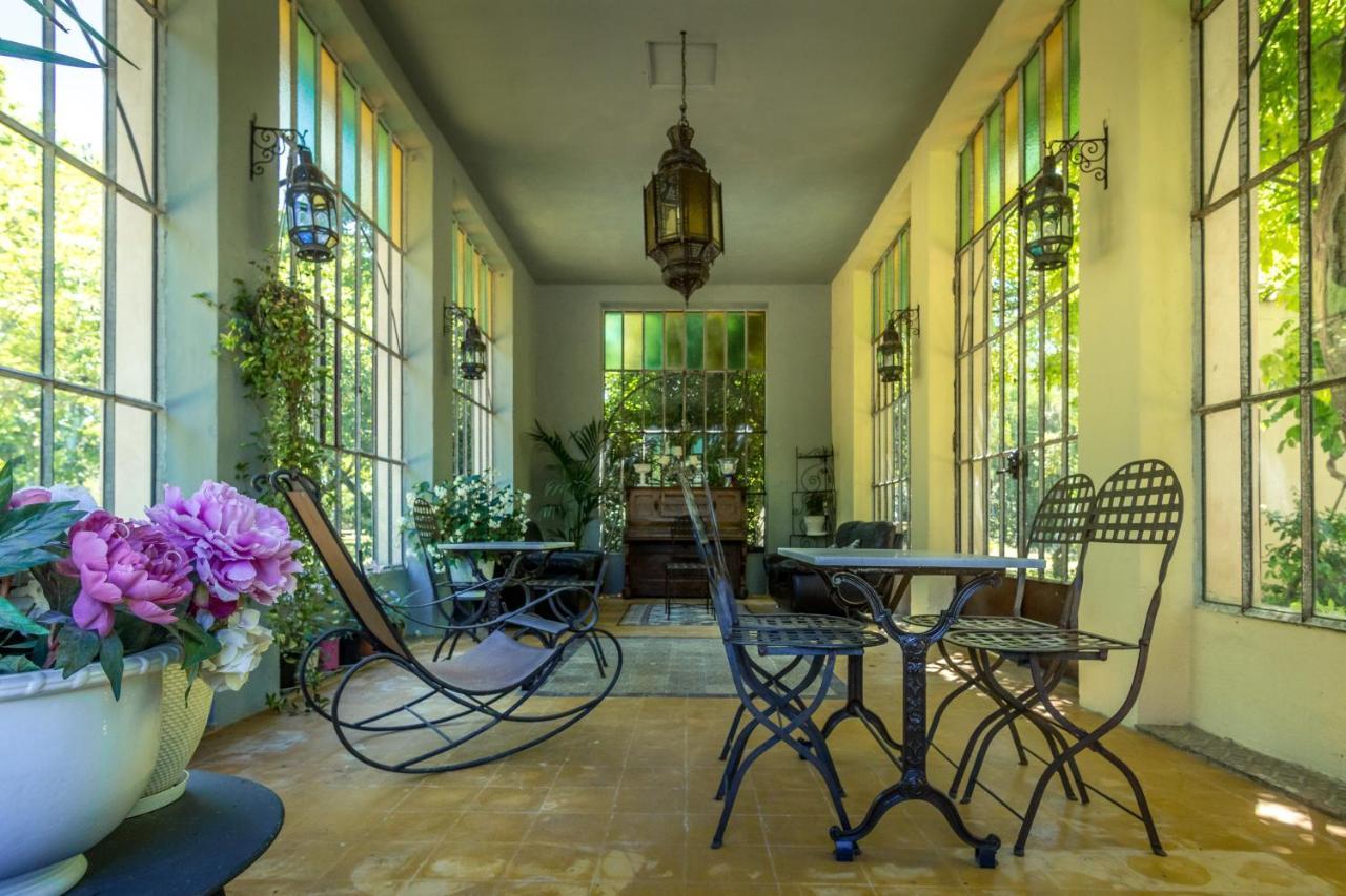 Demeures Et Chateaux Hotel L'Hermitage 페른느 레 퐁텐느 외부 사진