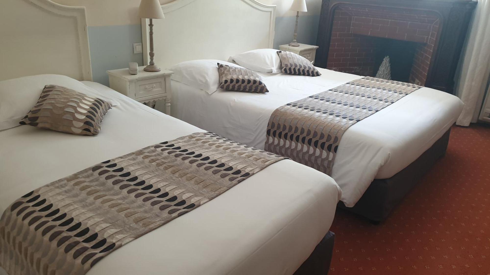 Demeures Et Chateaux Hotel L'Hermitage 페른느 레 퐁텐느 외부 사진